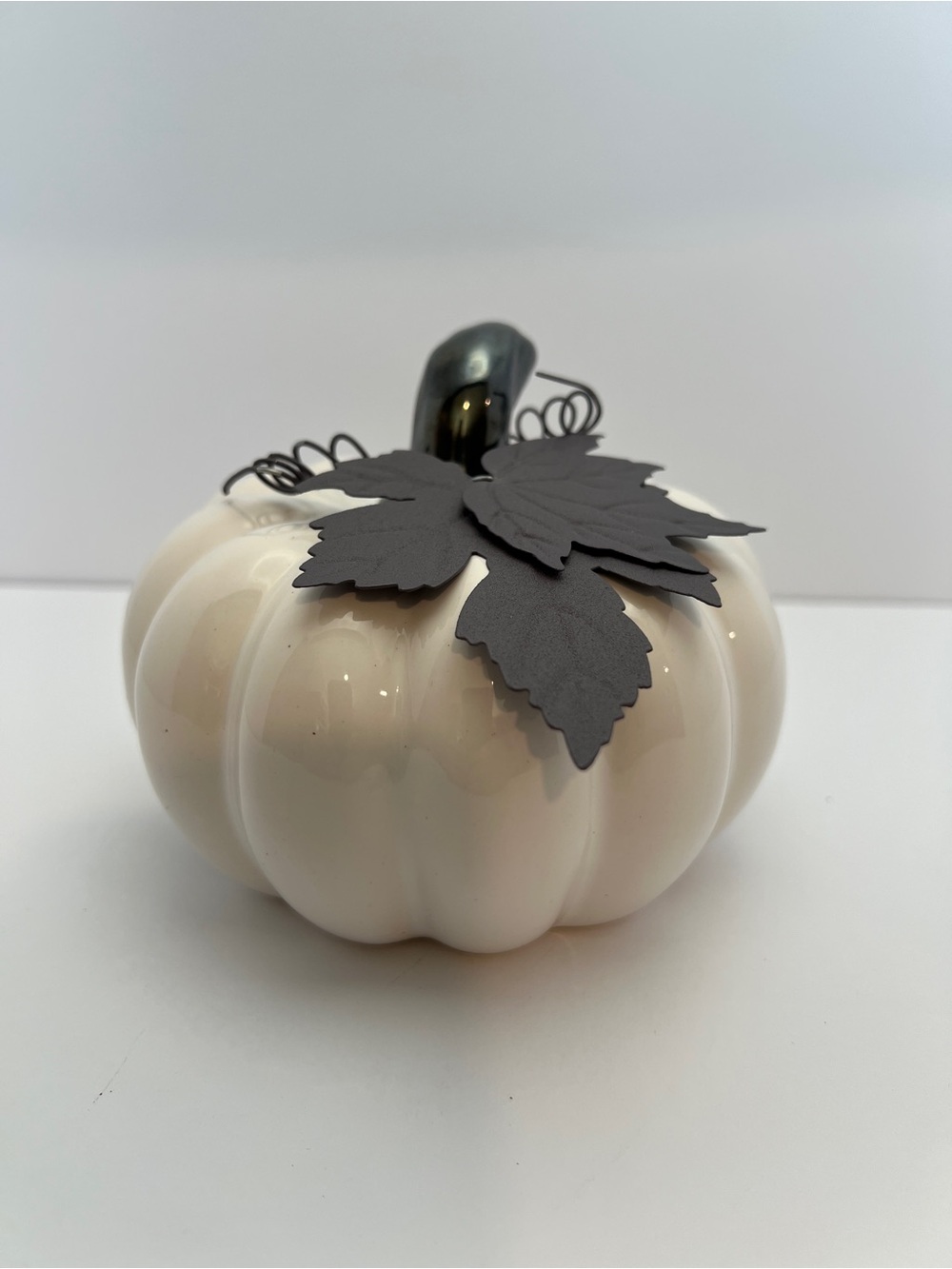 White Ceramic Pumpkin With Metal Leaves & Wire Vines Fall Decor 5-Inch